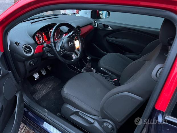 Opel adam