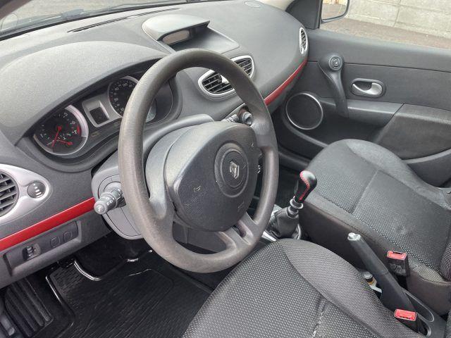 RENAULT Clio 1.2 BENZ 75 5 porte Dynamique OK NEOPATENTATI