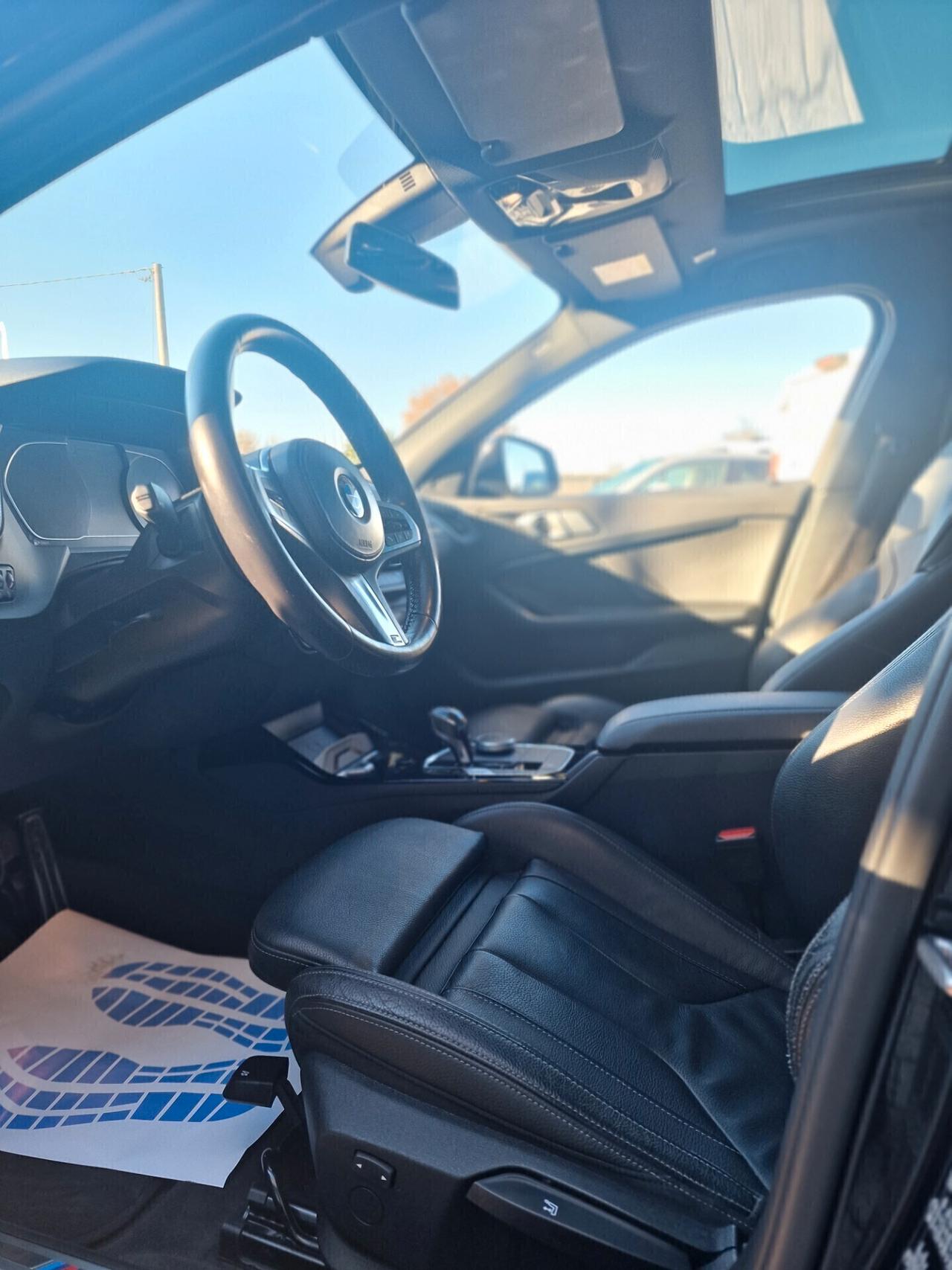 Bmw 116 116d 5p. Msport