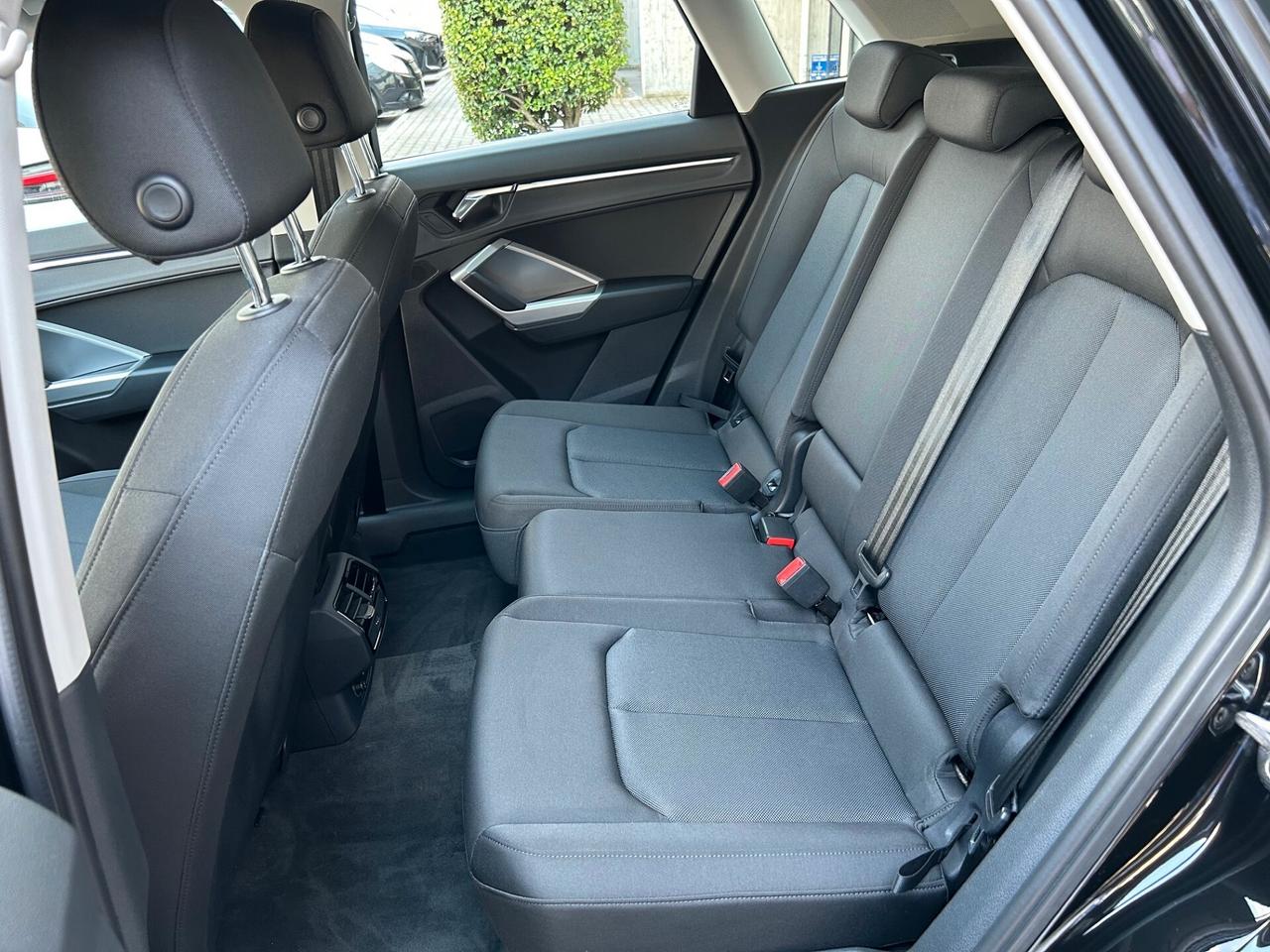 Audi Q3 40 2.0 tdi quattro 190cv s-tronic GRANDINATA