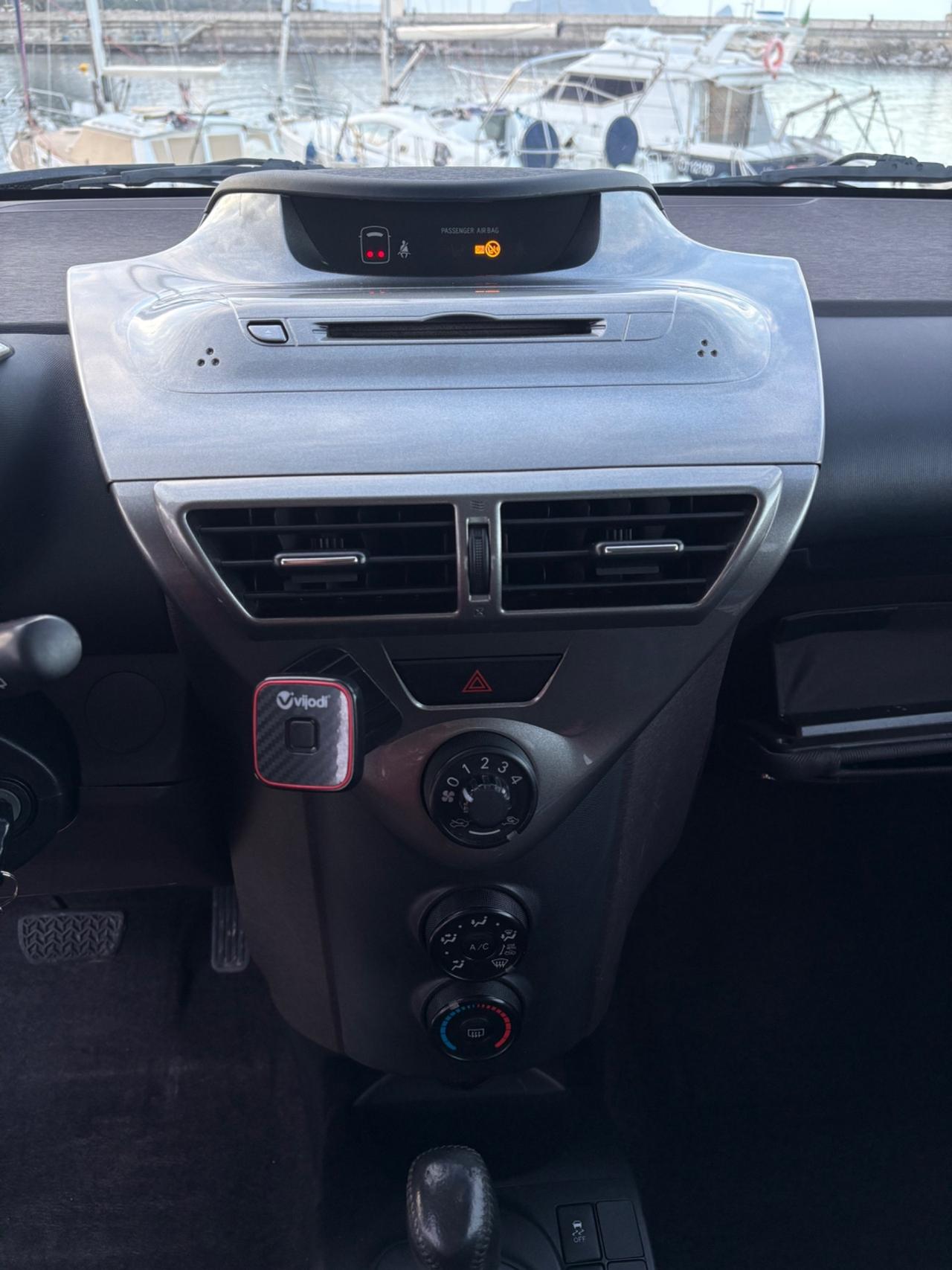 Toyota iQ unica proprietaria automatica