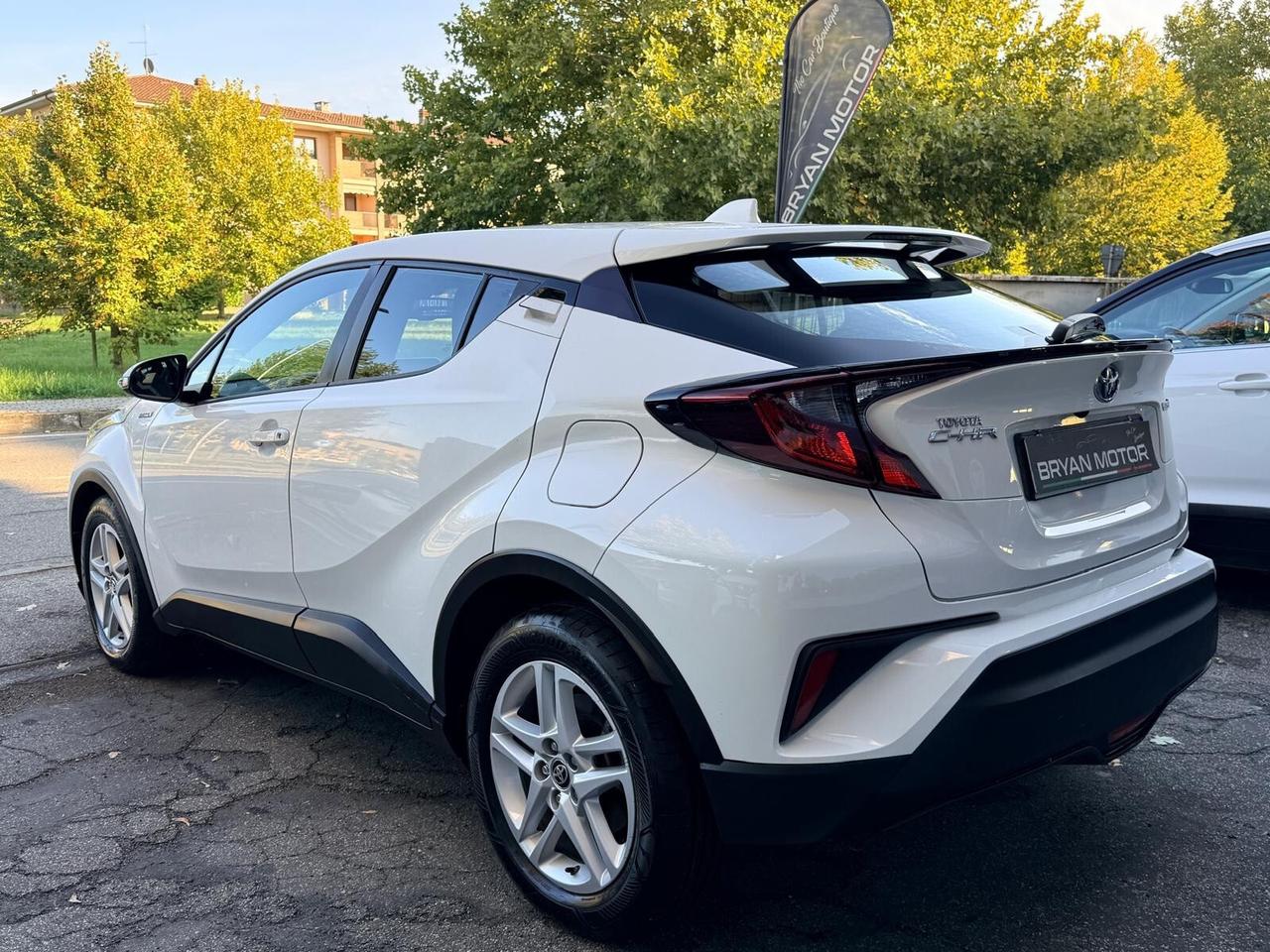 Toyota C-HR 1.8 Hybrid E-CVT Lounge