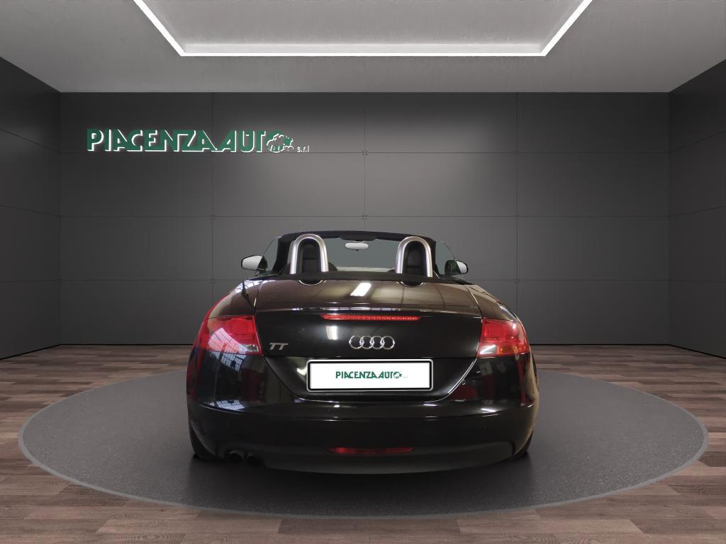 Audi TT Roadster 2.0 tfsi S-LINE...CERCHI 18..XENON..SERVICE AUDI