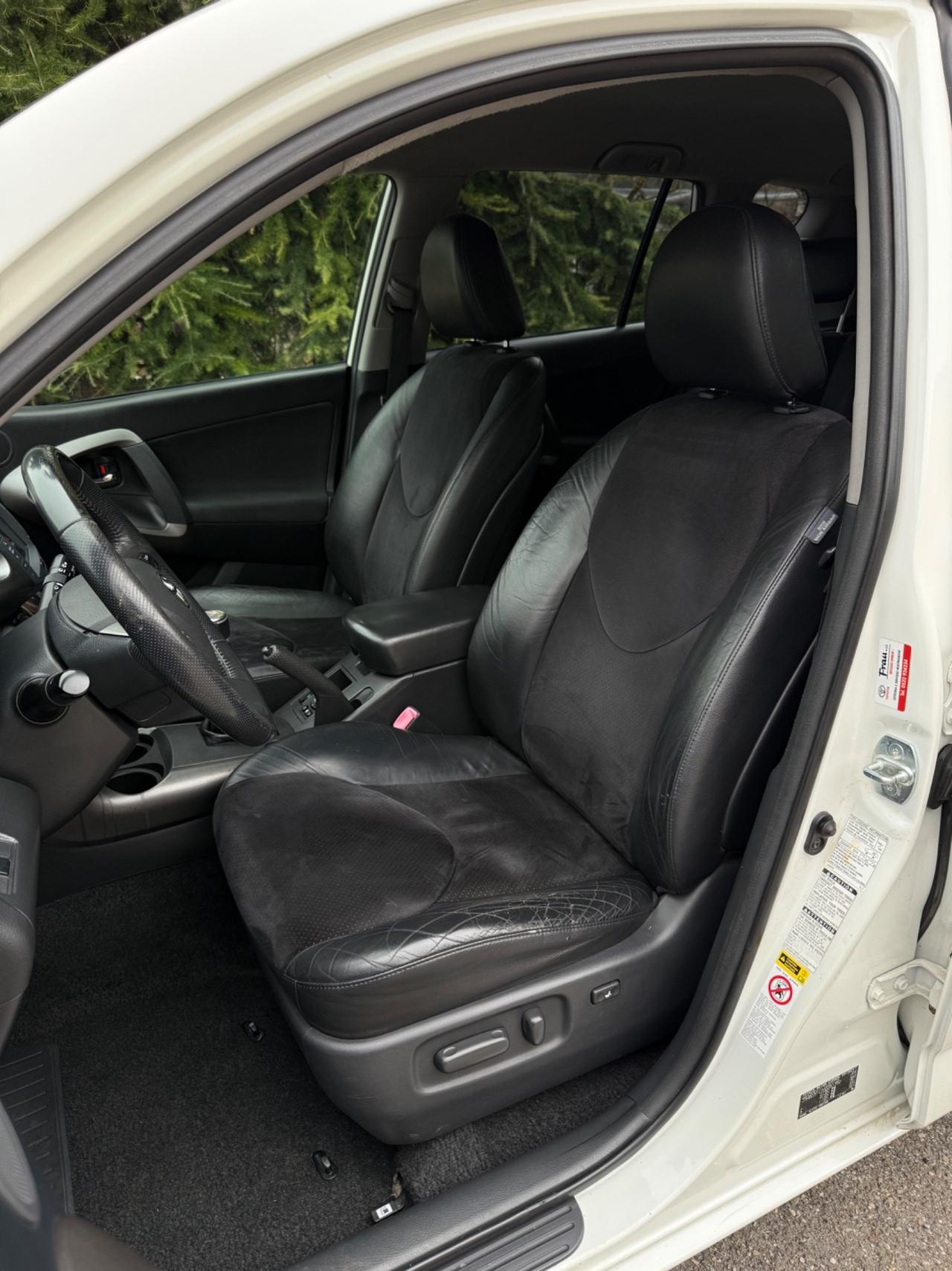 Toyota RAV 4 RAV4 2.2 D-4D 150 CV DPF Luxury