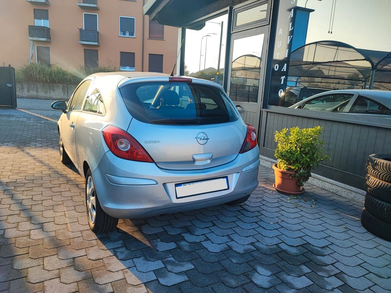 Opel Corsa 1.0 Enjoy uni-pro