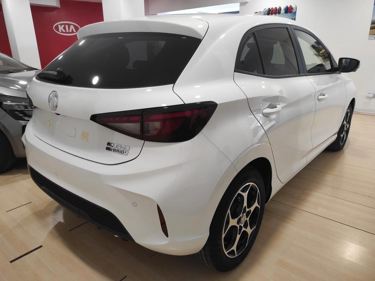 MG 3 1.500 STANDARD 115 CV GARANZIA 7 ANNI