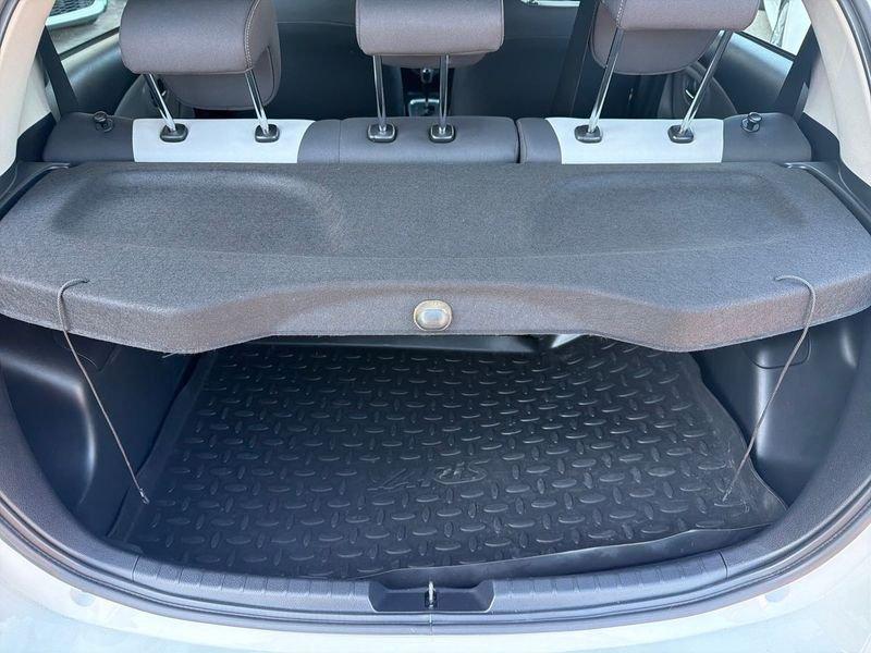 Toyota Yaris Yaris 5p 1.5h Active my18