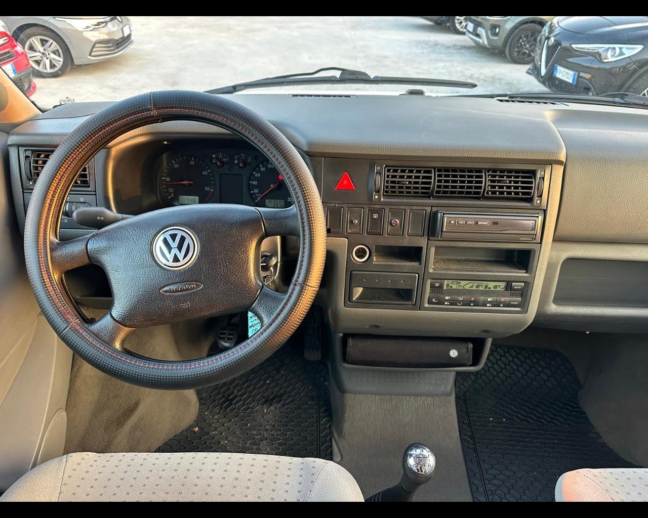 VOLKSWAGEN Transporter 4ª s. - Transp. 2.5 TDI/150CV cat Multivan