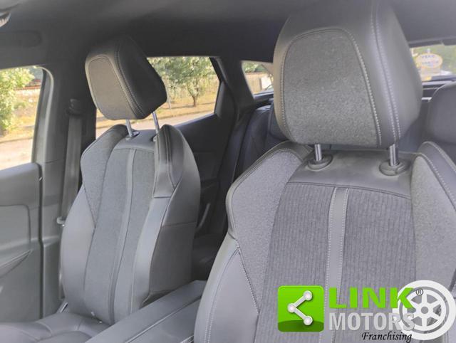 PEUGEOT 3008 BlueHDi 130 S&S Allure