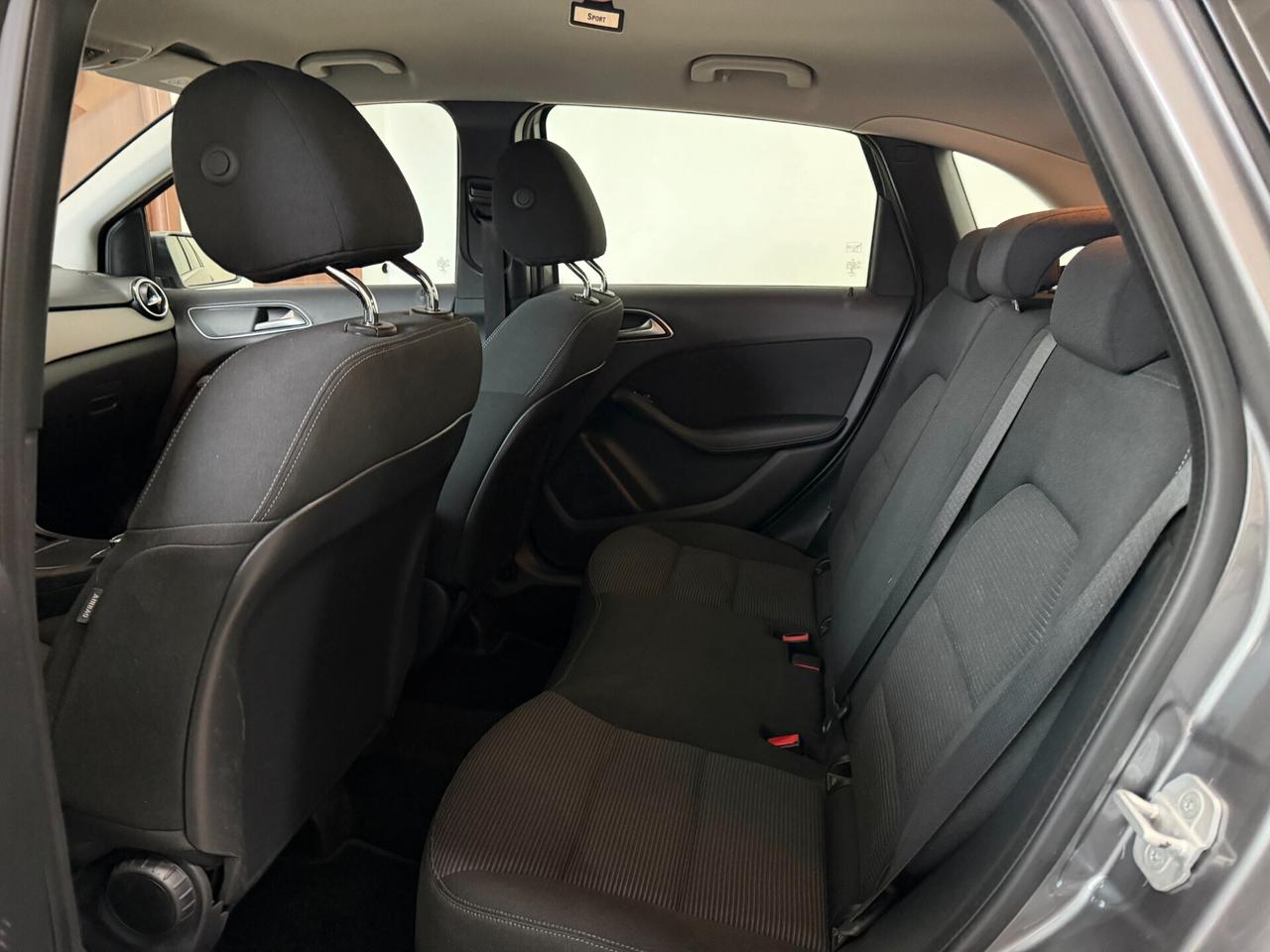 Mercedes-benz A 160 d Automatic Premium OK NEOPATENTATI EURO 6