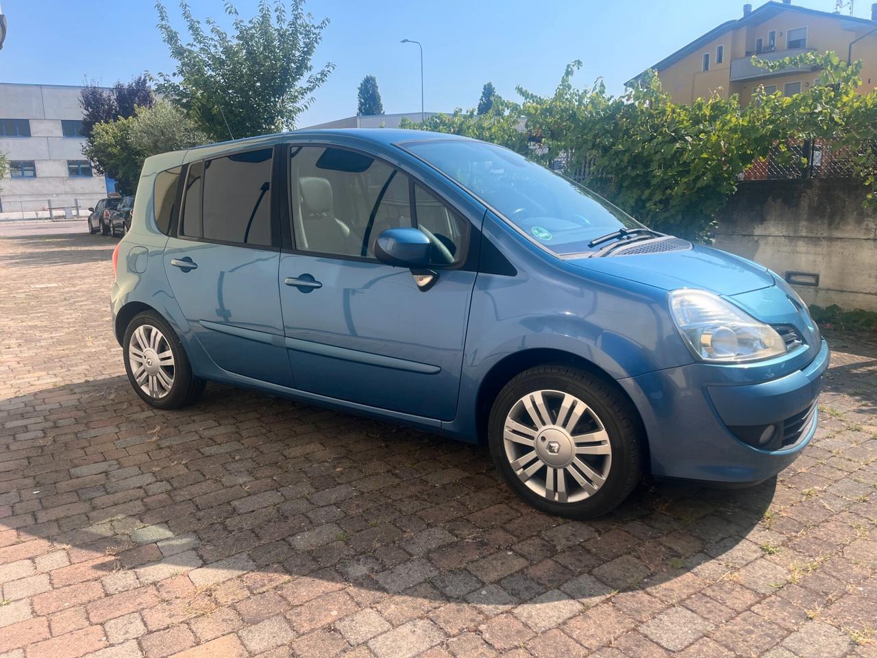 Renault Modus Grand Modus 1.2 16V Exclusive