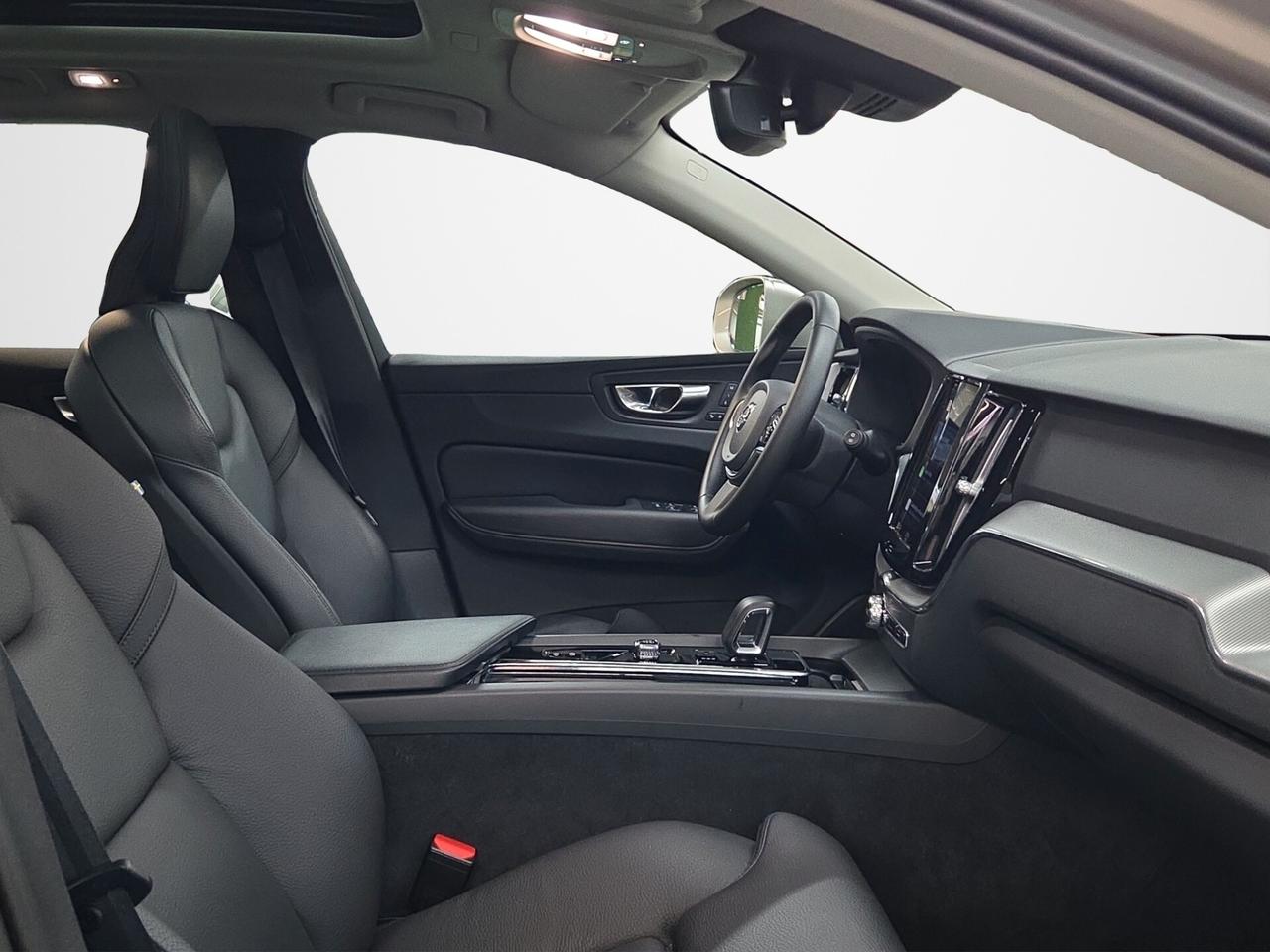 Volvo XC60 B4 (d) AWD automatico Plus Bright