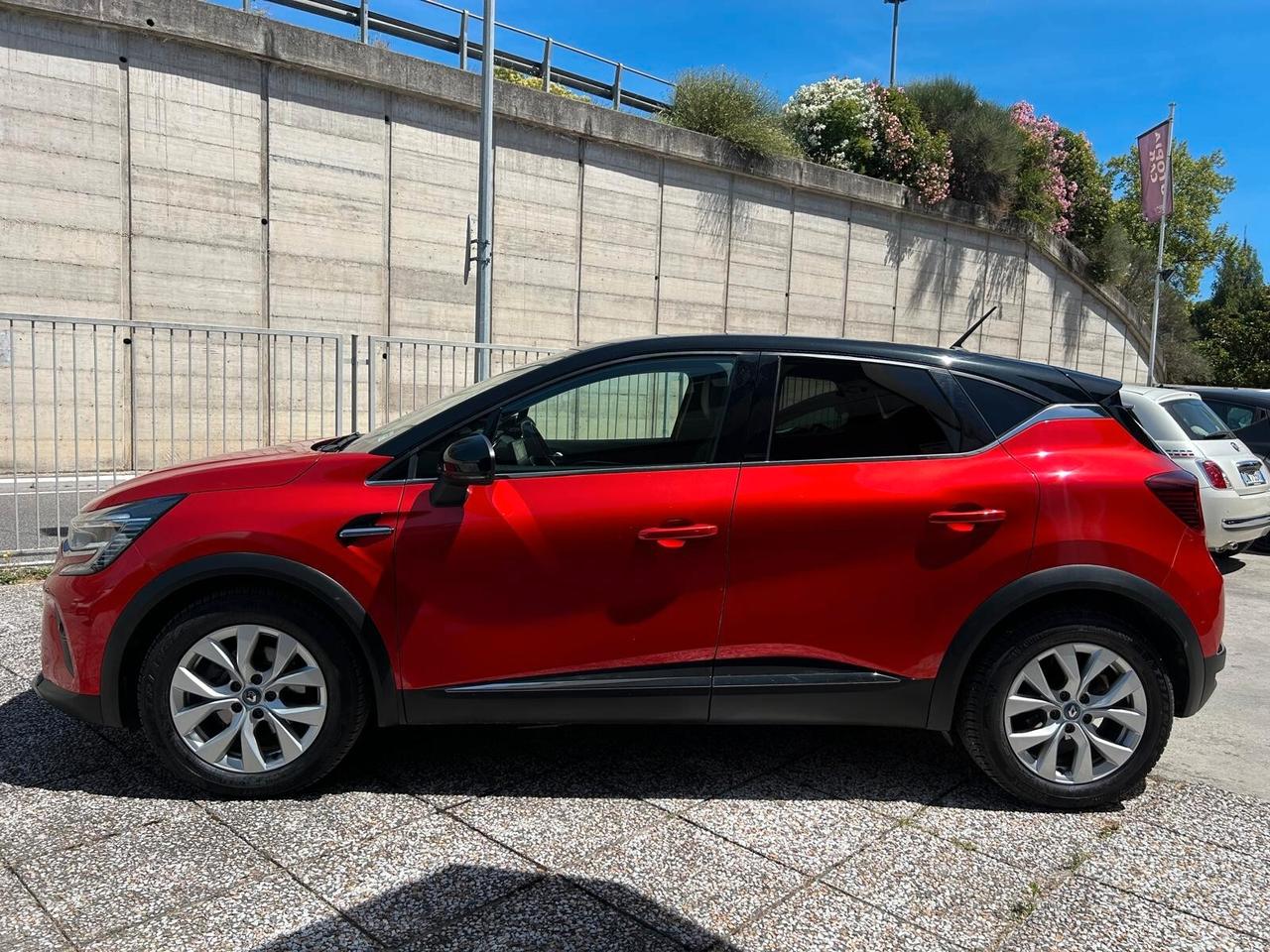 Renault Captur Full Hybrid E-Tech 145 CV Initiale Paris