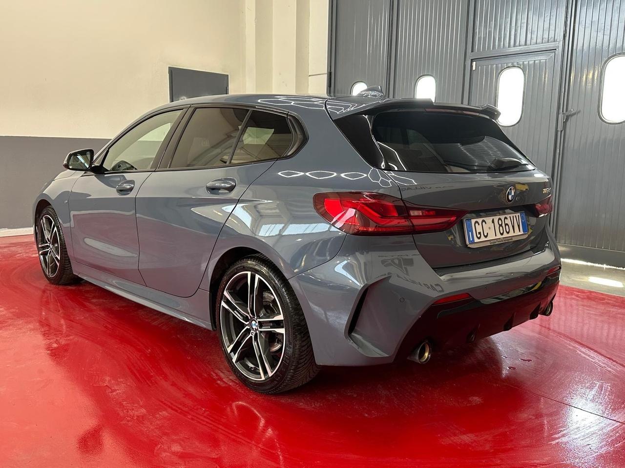 Bmw 118 118d 5p. Msport