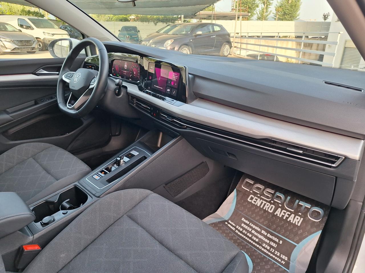 Volkswagen Golf LIFE 1.0 eTSI 110cv DSG NAV+RETROCAM. 2023