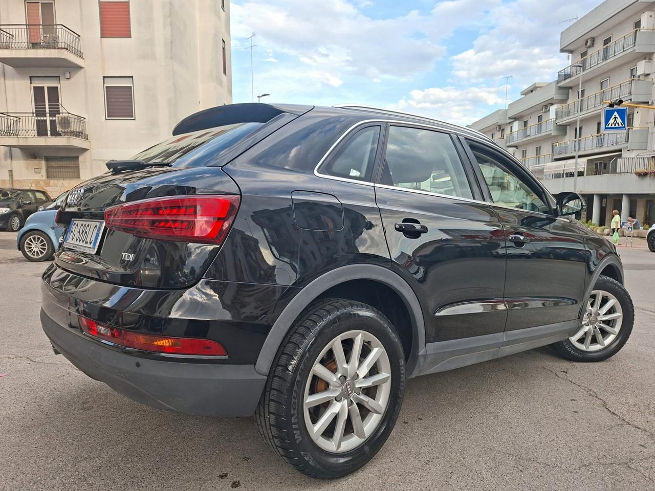 Audi Q3 2.0 TDI 150 CV Design * Navi * Full Led * Garantita 12 Mesi