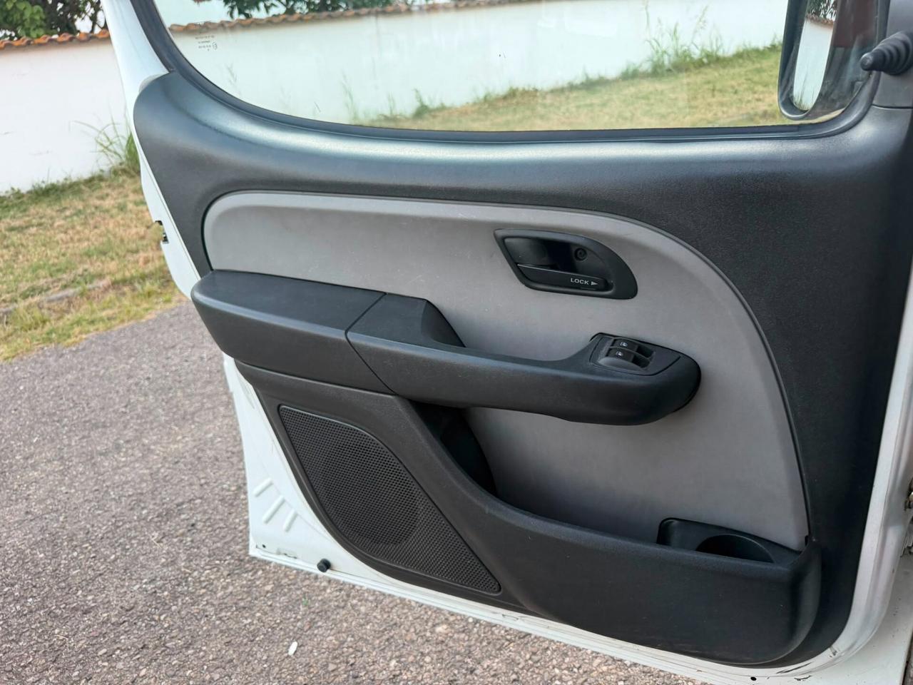 FIAT DOBLO 1.6 BENZINA METANO CON CLIMA