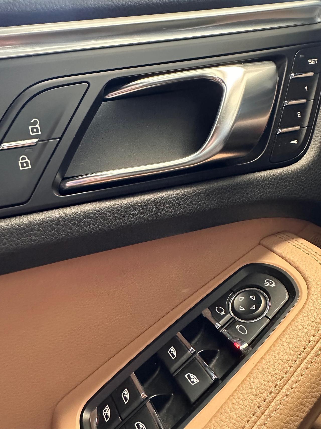 Porsche Macan 2.0 245cv pdk