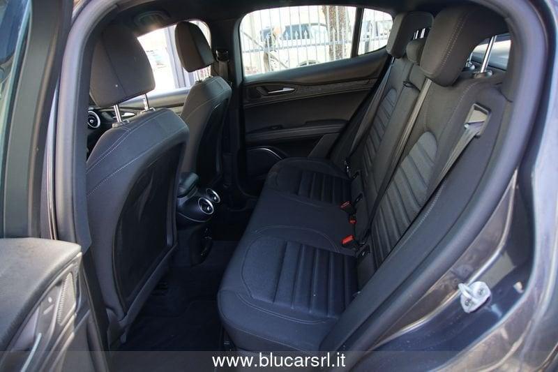 Alfa Romeo Stelvio 2.2 Turbodiesel 160 CV AT8 RWD Business AUTOCARRO