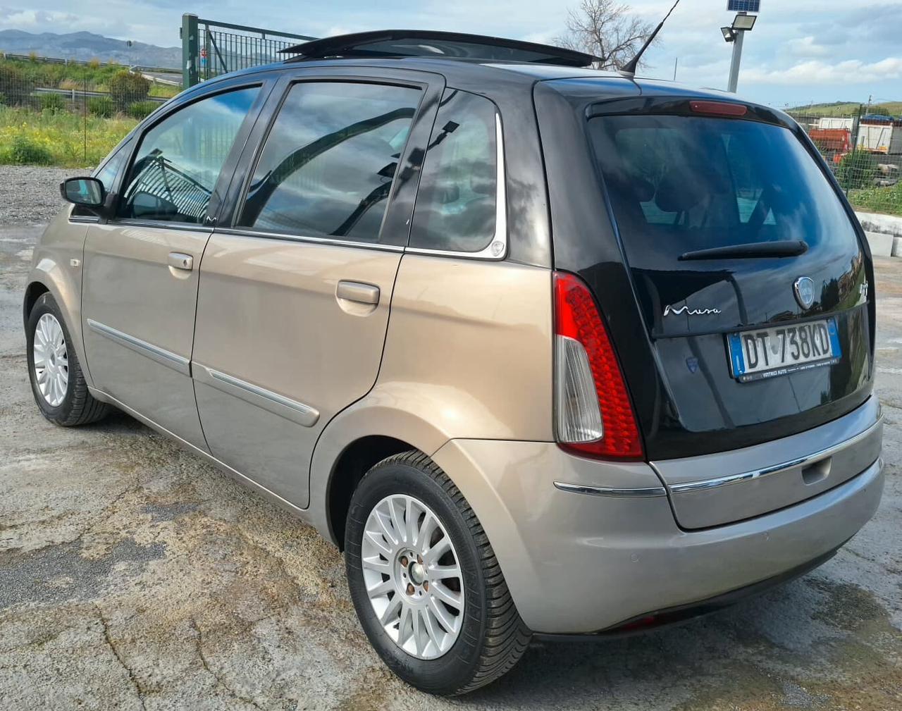 Lancia MUSA 1.3 Multijet 16V 90 CV Platino plus con TETTO APRIBILE