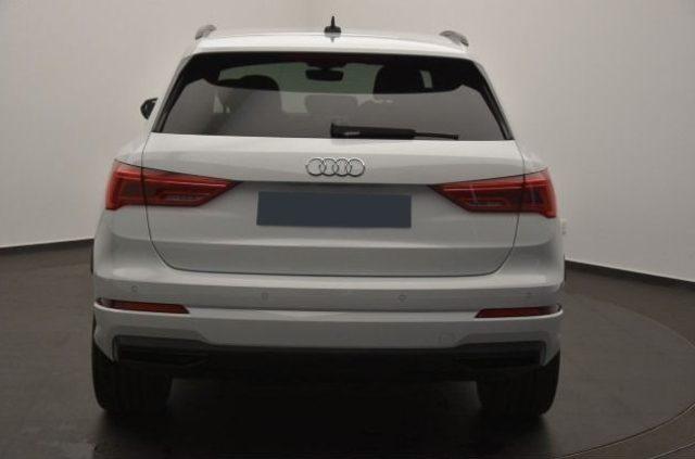 AUDI Q3 35 TDI S tronic Business Advanced