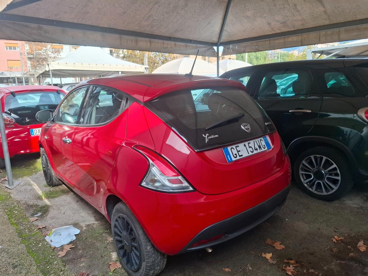 Lancia Ypsilon 1.0 S&S Hybrid Ecochic Silver anno 2021