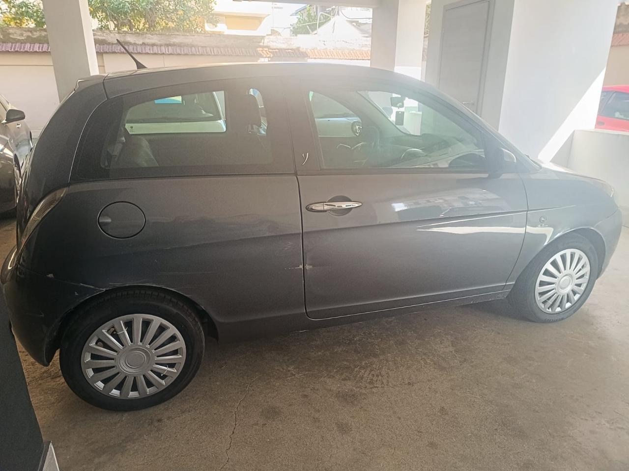 Lancia Ypsilon 1.2 GPL