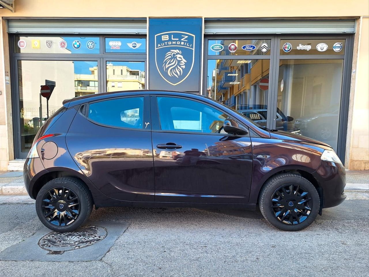 Lancia Ypsilon 1.2 69 CV 5 porte GPL Ecochic Gold