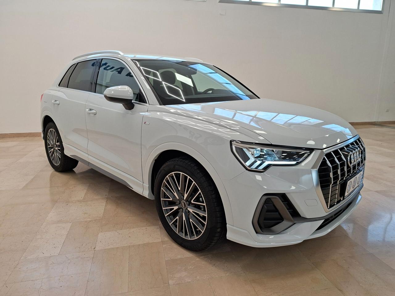 Audi Q3 35 TDI S tronic S line edition