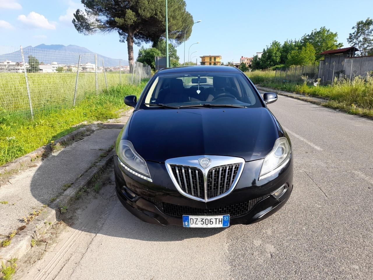 Lancia Delta 1.6 MJT 120 cv DPF Platino