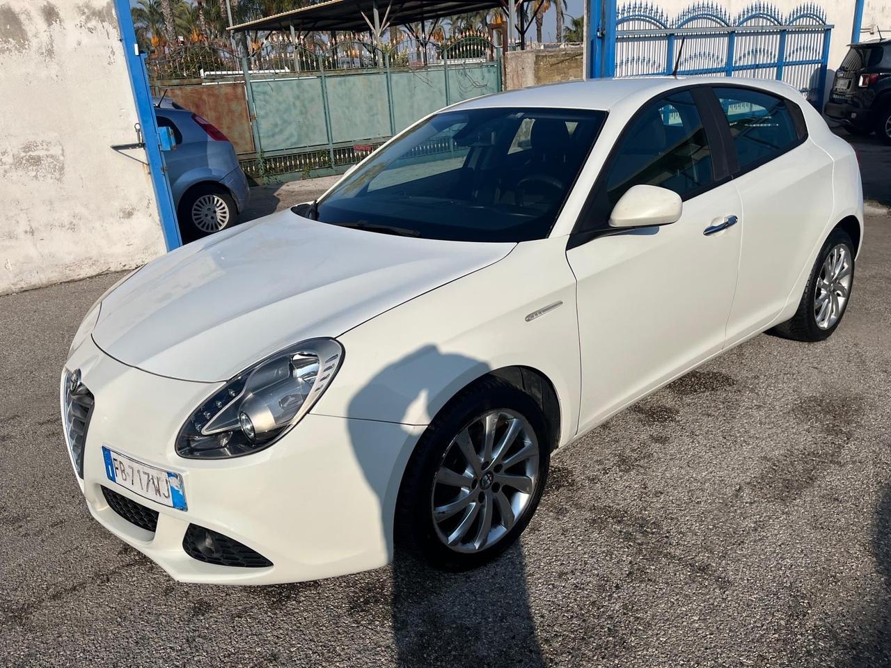 Alfa Romeo giulietta -2.0 mjt-full-12/2015