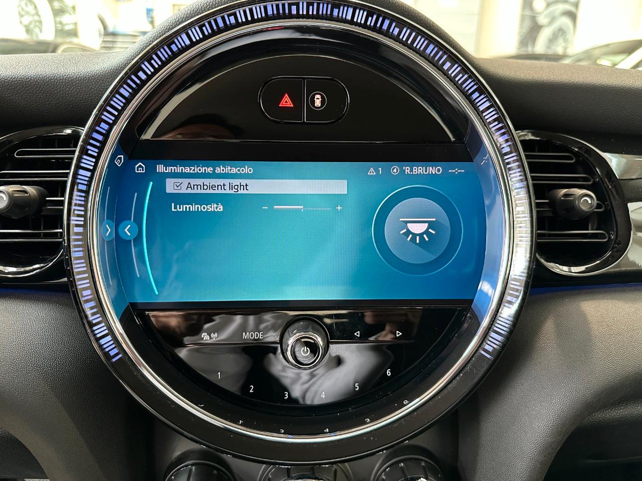 Mini 3 Porte Cooper SE Classic Full Electric-LED-17"-Keyless-ACC-Navi-Camera