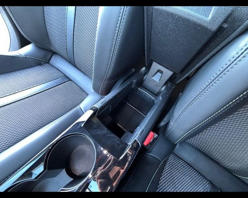 Peugeot 2008 2ª serie PureTech 130 S&S EAT8 GT