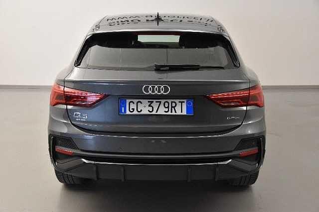 Audi Q3 Q3 SPB 40 TFSI quattro S tronic S line edition