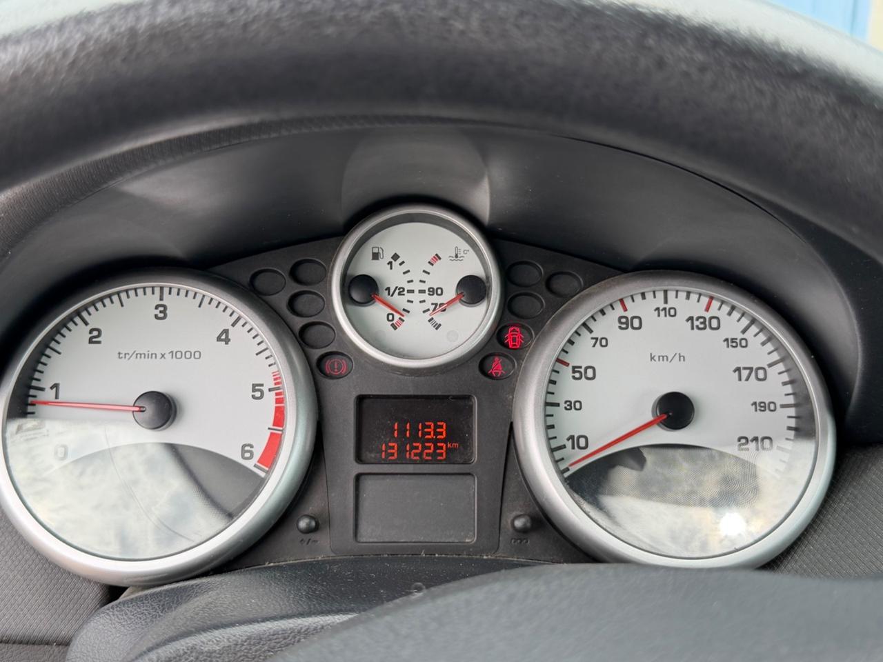 Peugeot 207 1.4 HDi 70CV 3p. ONE Line