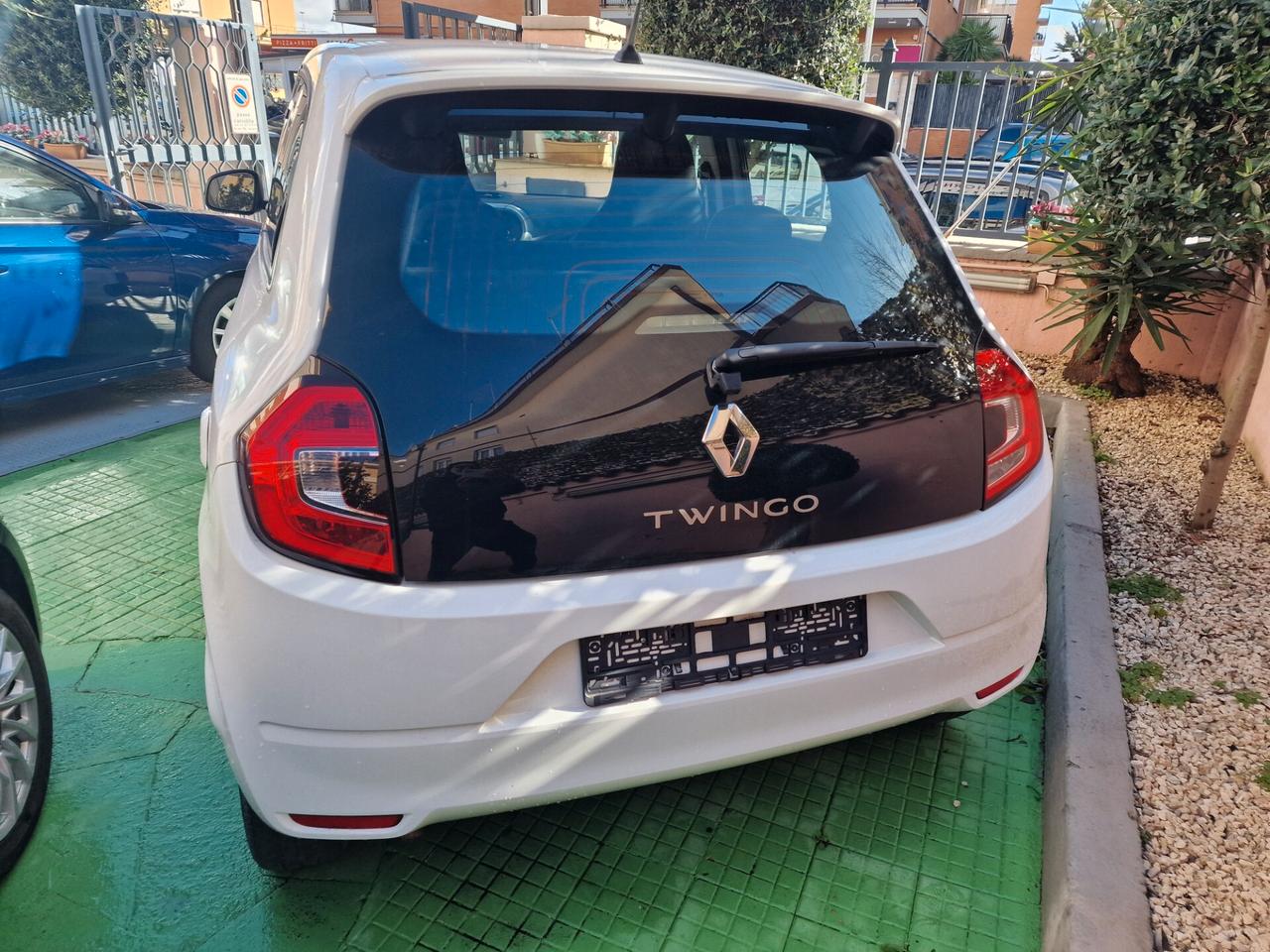 Renault Twingo SCe 65 CV Intens full