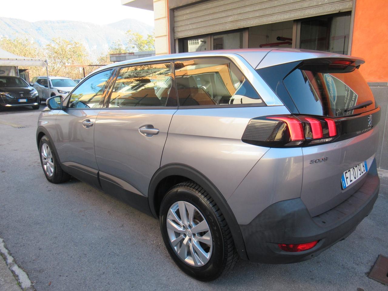 Peugeot 5008 BlueHDi 130 S&S Business