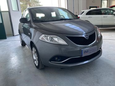 Lancia Ypsilon 1.2 69 CV 5 porte Gold per neopatentati
