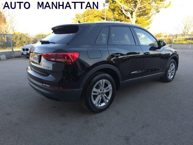 AUDI Q3 35 TDI S tronic Business