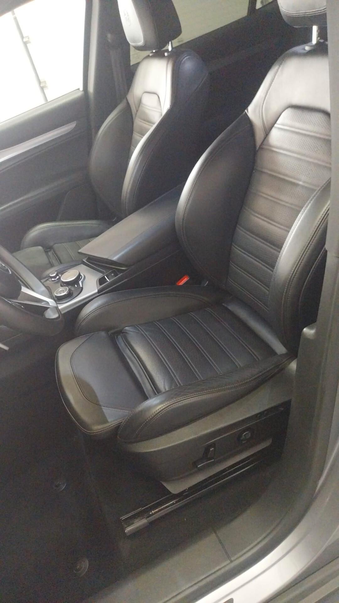 Alfa Romeo Stelvio 2.2 Turbodiesel 210 CV AT8 Q4 Executive