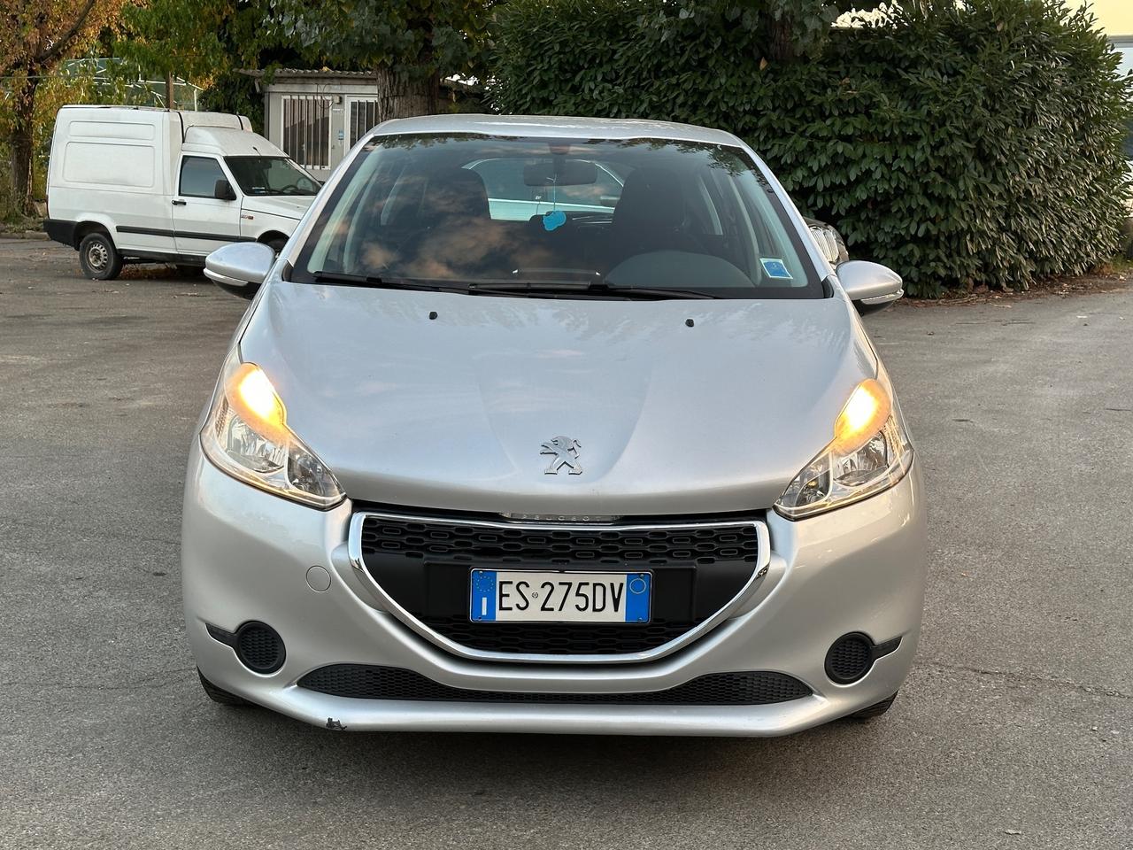 Peugeot 208 1.0 VTi 68 CV 5 porte solo 110mila km