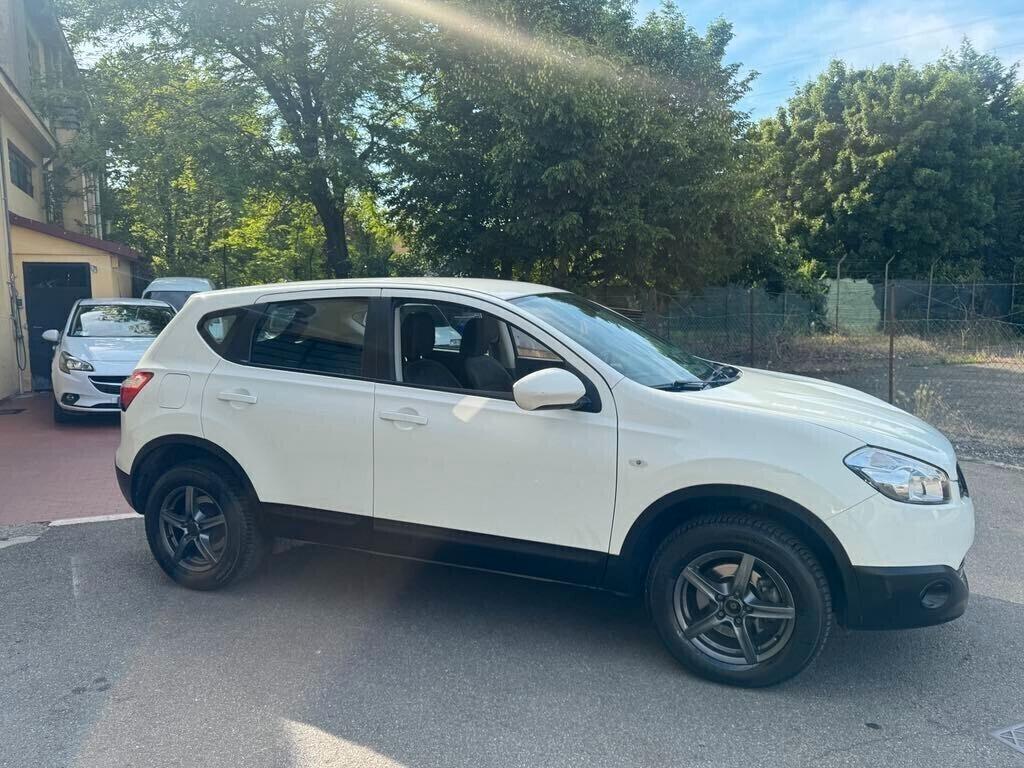 Nissan Qashqai 2.0 dCi DPF 4WD 120.000 km