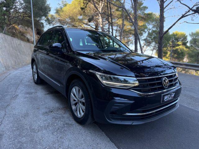 VOLKSWAGEN Tiguan 2.0 TDI 150 CV SCR DSG Life