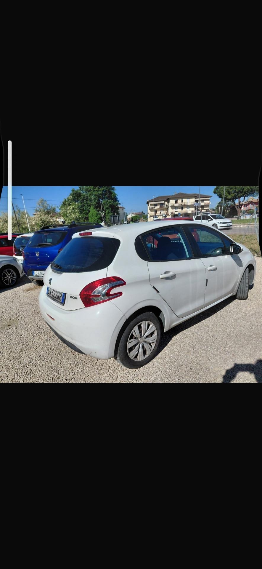 Peugeot 208 1.4 HDi 68 CV 5 porte Access