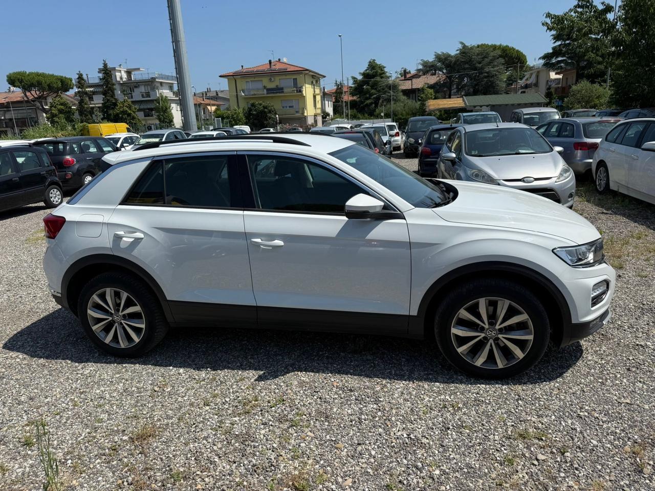 Volkswagen T-Roc 1.6 TDI SCR Business BlueMotion Technology