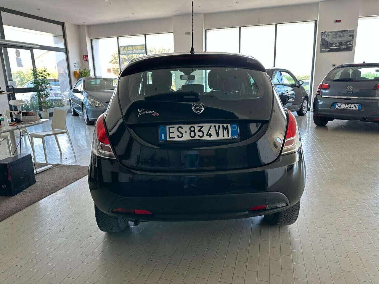 Lancia Ypsilon 1.2 69 CV 5 porte GPL Ecochic Gold