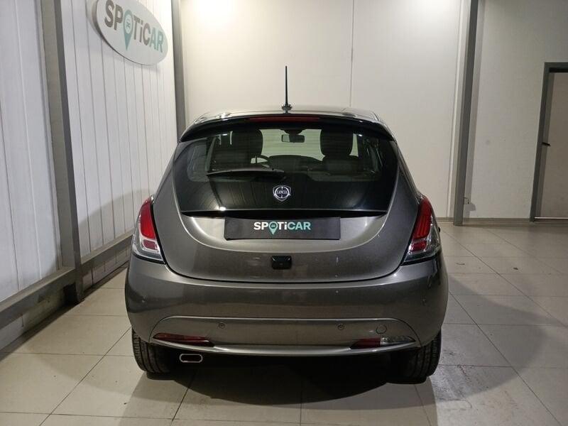 Lancia Ypsilon Ypsilon 1.0 FireFly 5 porte S&S Hybrid Platino