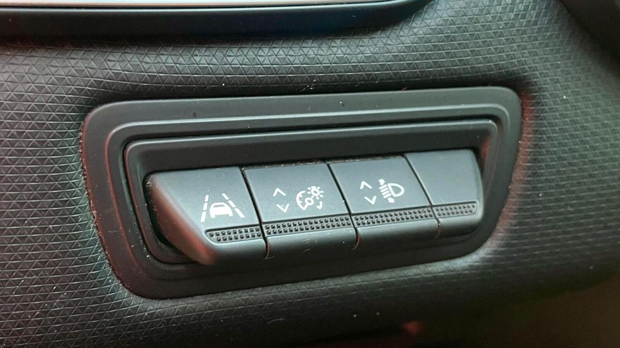 Renault Clio TCe 130 CV EDC FAP 5 porte Initiale Paris