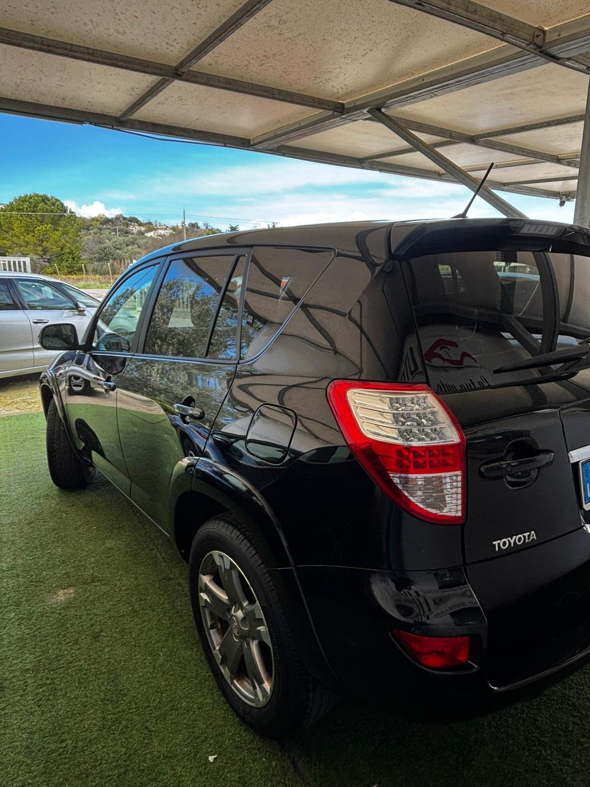 Toyota RAV4 Crossover 2.2 D-Cat A/T 150 CV Luxury