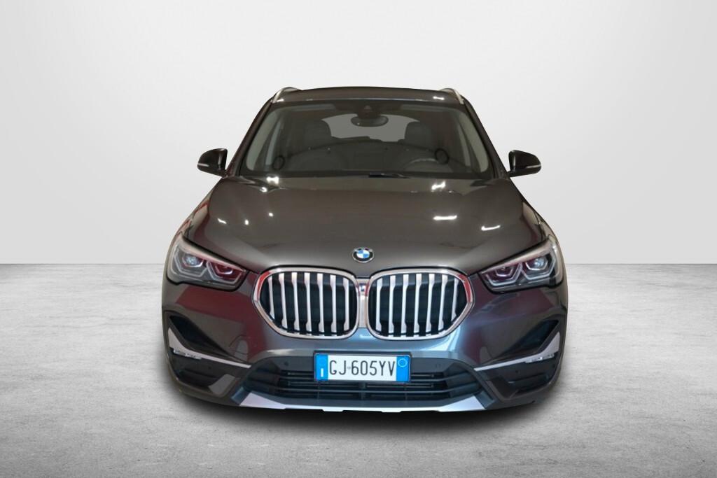 BMW X1 16D 115CV STEPTRONIC S-DRIVE XLINE PLUS ( FARI LED - PELLE - AMBIENT LIGHTS - CRUISE - NAVI - PARK ASSISTANT - TELECAMERA POST. - CERCHI 18 )